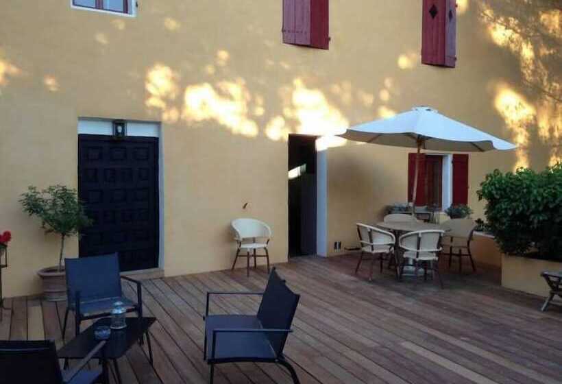 اتاق لوکس, B&b Villa Roumanille