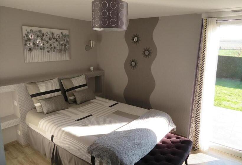 Номер Стандарт с Террасой, Chambres D'hotes La Maison Neuve