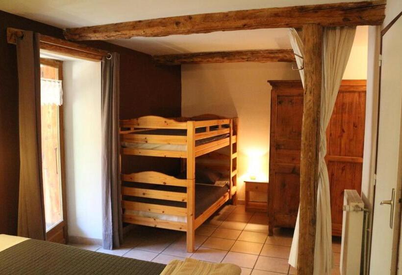 四人标准间, La Jarbelle   Gîte Et Spa
