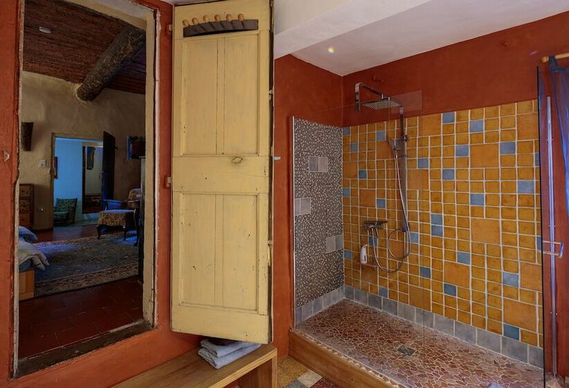 Номер Superior, La Vieille Maison   Chambre Et Halte Gourmande