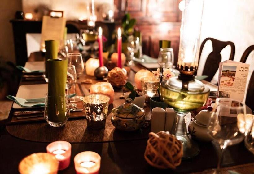Номер Superior, La Vieille Maison   Chambre Et Halte Gourmande