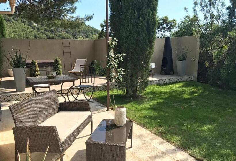 Номер Стандарт, Le Clos De La Chèvre Sud
