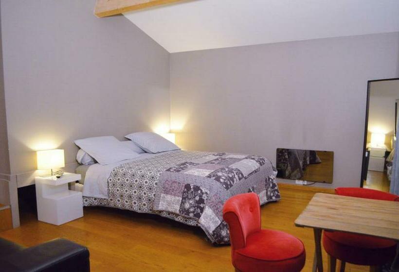 스위트, Les Terrasses De Castelnau