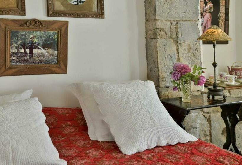 Люкс, Maison D'hôtes La Singulière