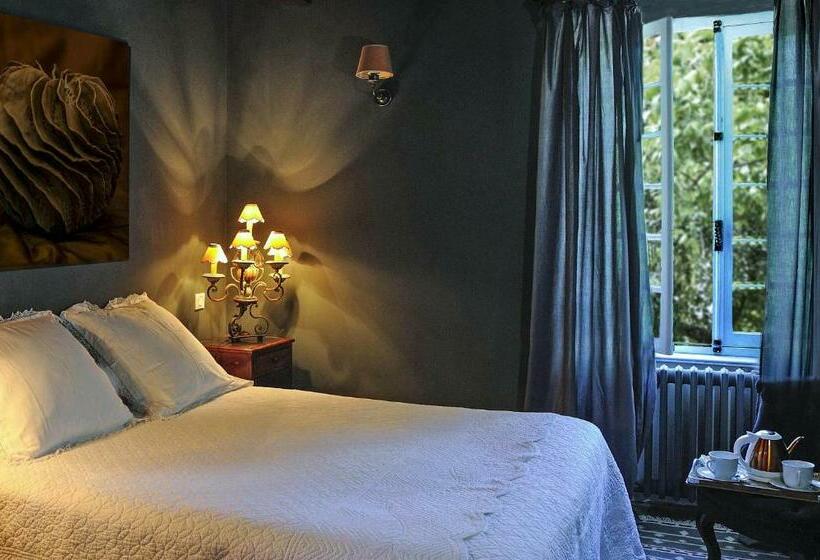 ガーデンビュースタンダードルーム, Maison D'hôtes La Singulière