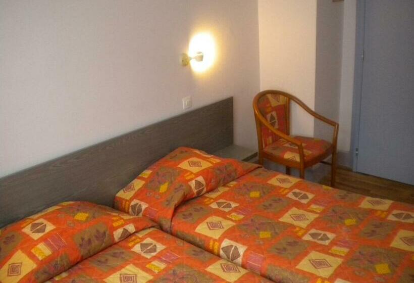 Quarto Triplo Estandar, Hôtel Du Ladhof