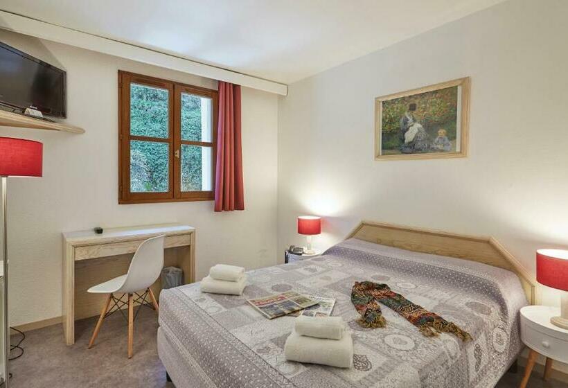 Номер Стандарт, Cit Hôtel Le National