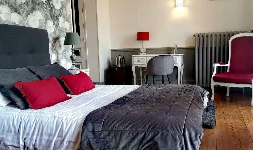 Номер Superior, Logis Hotel La Tourelle Du Beffroi