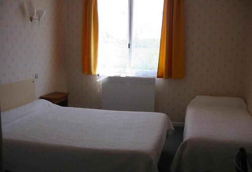 Номер Стандарт Трехместный, Auberge Béarn Bigorre