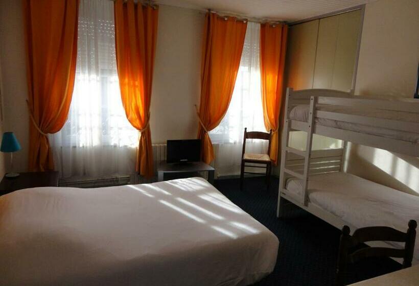 Четырехместный Номер Стандарт, Escal Hôtel