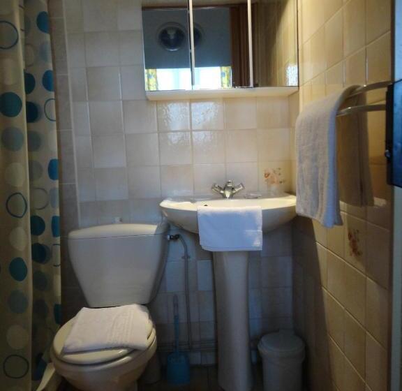 Номер Basic, Escal Hôtel