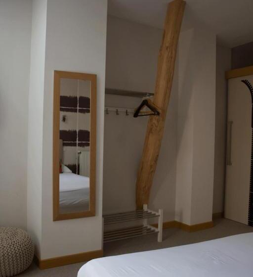 Номер Стандарт Трехместный, Hôtel Absolu