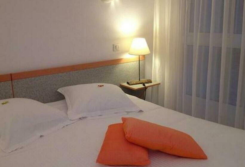 Номер Стандарт, Hôtel Orange Marine