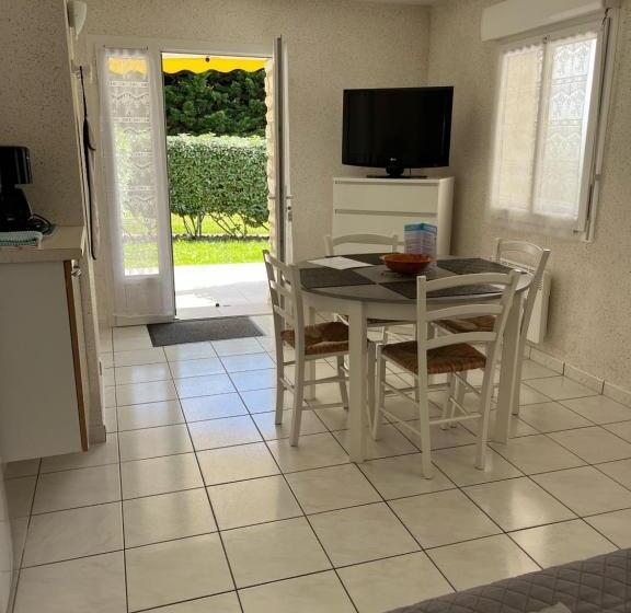 Апартаменты Basic 1 Спальня, Hôtel Résidence Les Flots
