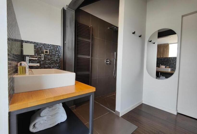 Номер Стандарт, Le Clos Marcel