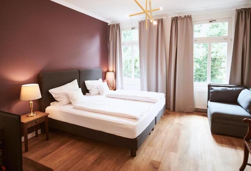 Номер Стандарт, Gutshotel Baron Knyphausen