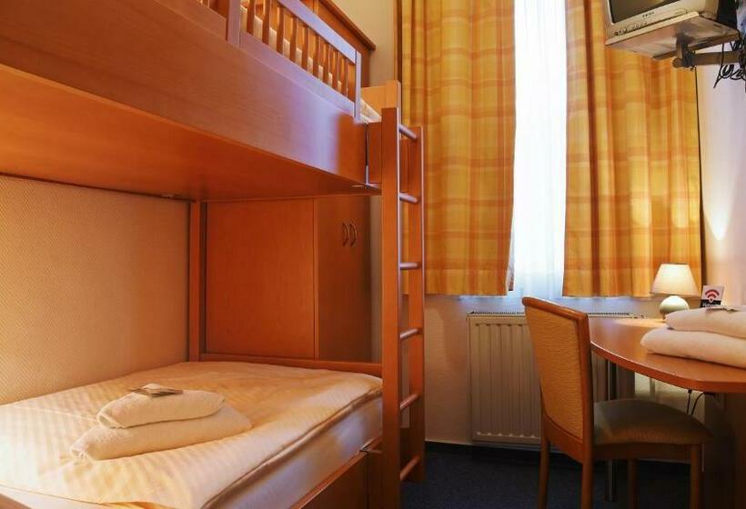 Номер Стандарт, Deutsches Haus
