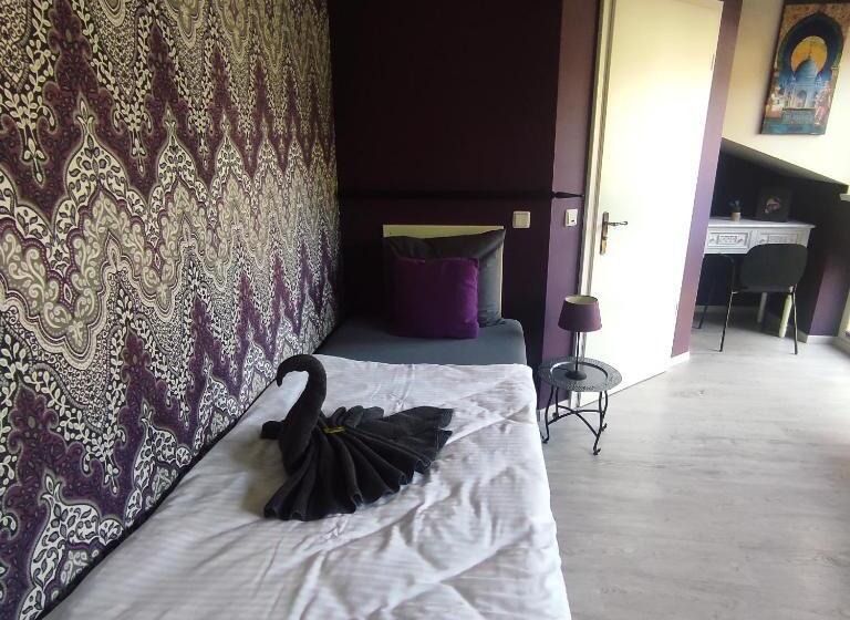 Quarto Estandar Individual, Groote Engel