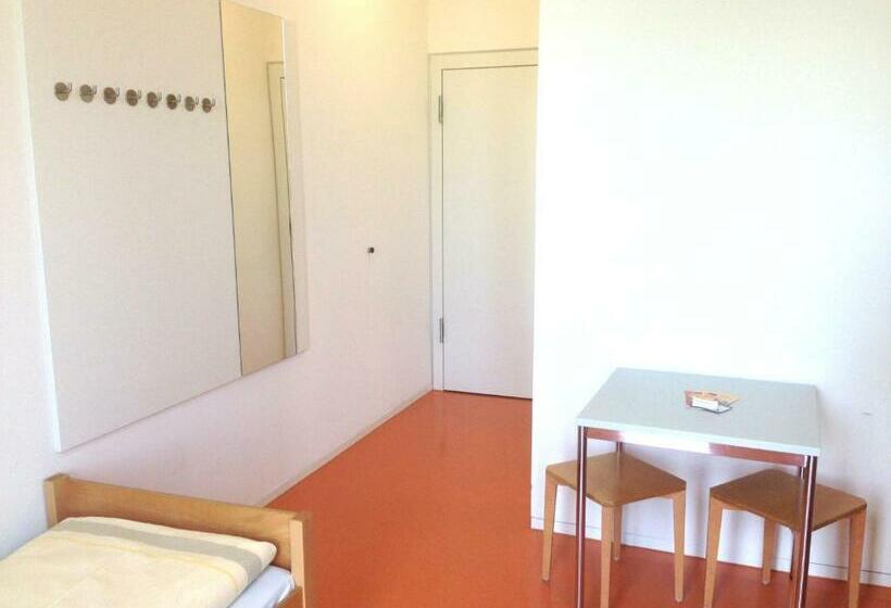 اتاق استاندارد یک نفره, Jugendherberge Stuttgart Neckarpark