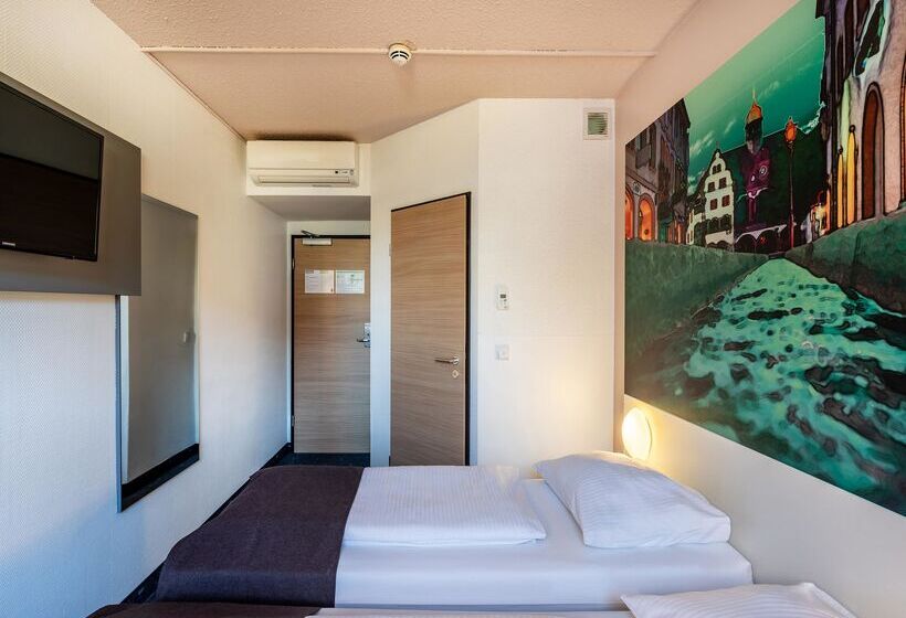 Номер Стандарт, B&b Hotel Freiburg Nord