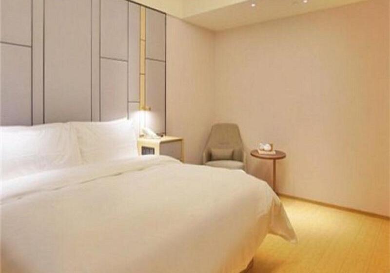 Номер Стандарт, B&b Hotel Freiburg Nord