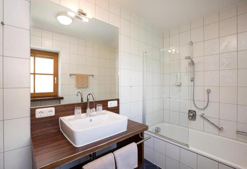 Апартаменты 1 Спальня с Балконом, Landhaus Kossel