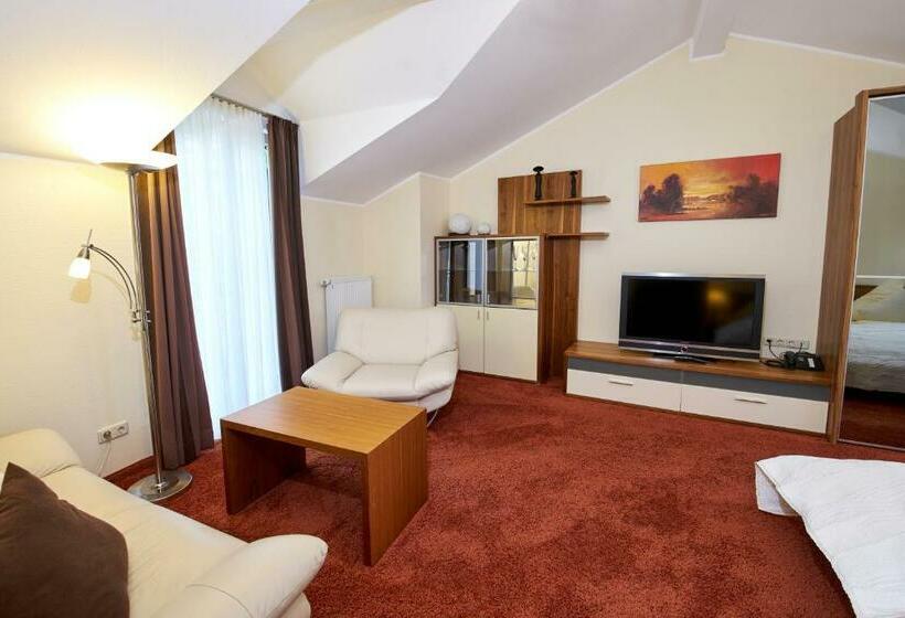 Люкс, Landhotel Krolik