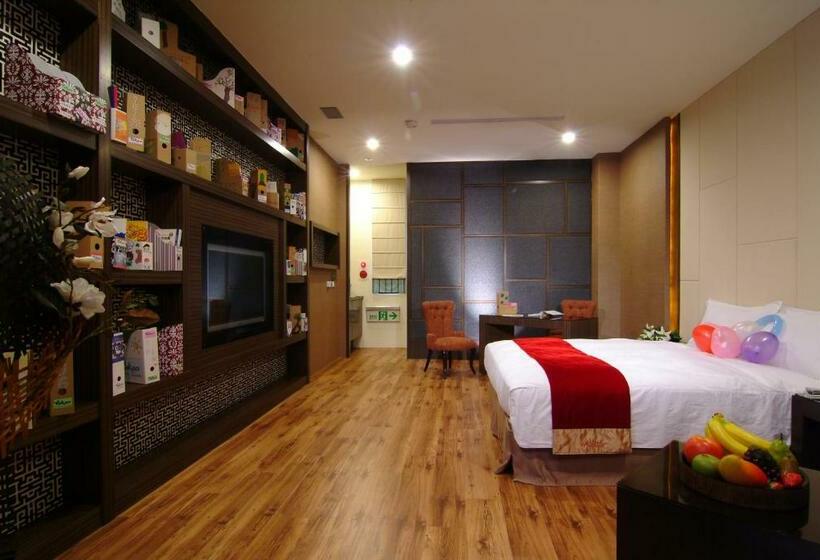 اتاق سوپریور, Takao Love Motel