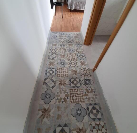 Апартаменты 1 Спальня с Балконом, Valentinos Apartments