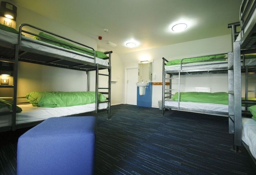 Кровать в Многоместном Номере с Общей Ванной, Hostel Yha Poppit Sands