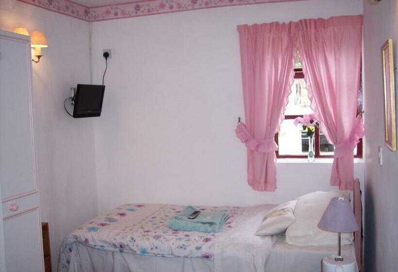 Номер Стандарт Индивидуальный, Butterfly Guest House