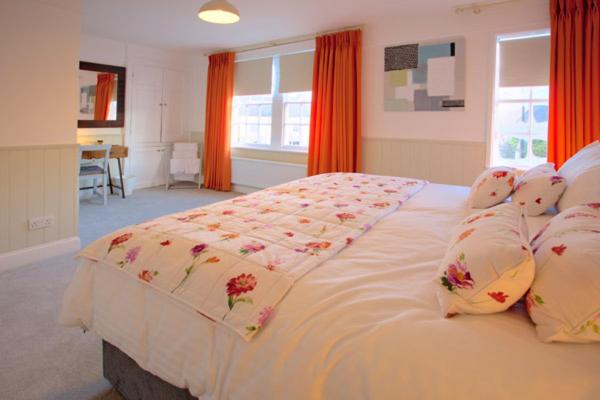 غرفة قياسية فردية, The Palmerston Rooms