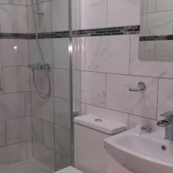 Номер Стандарт, Ali Inn Oxford