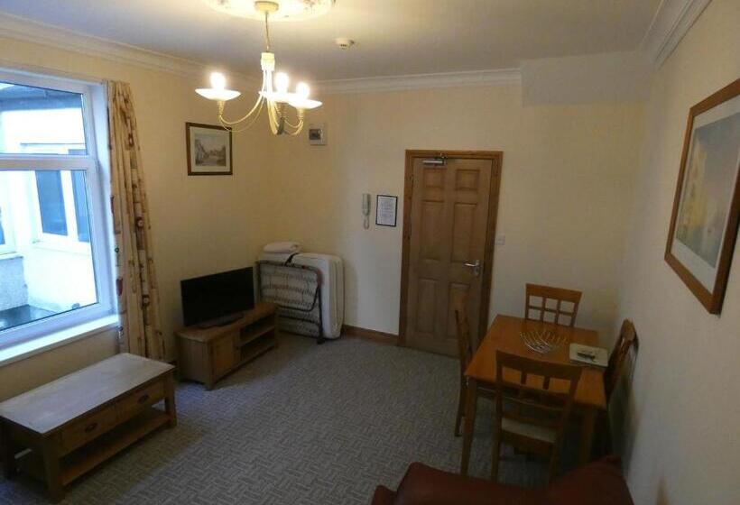 Apartamento 1 Quarto Rés-do-chão, Hurst Dene Apart