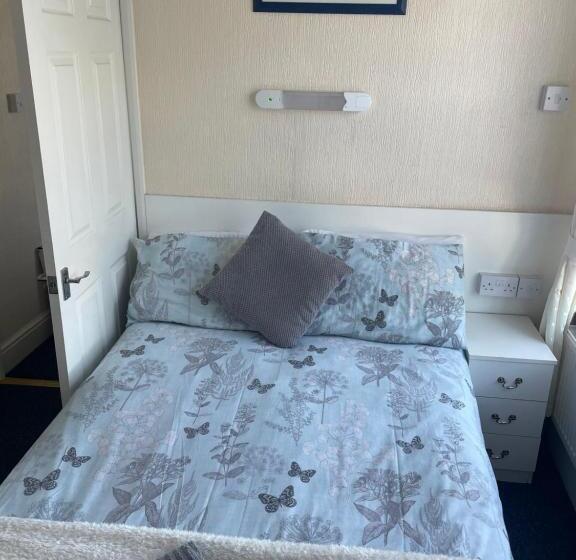 Apartament Rodzinny, Ivydene Guest House
