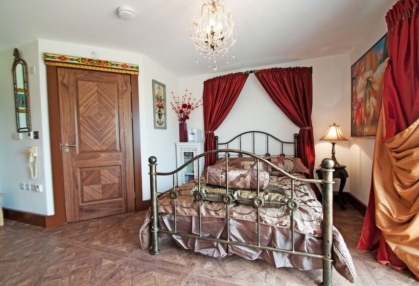 Quarto Estandar, Llamas Pyjamas