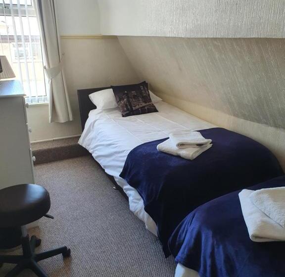 Family Suite, The Dudley