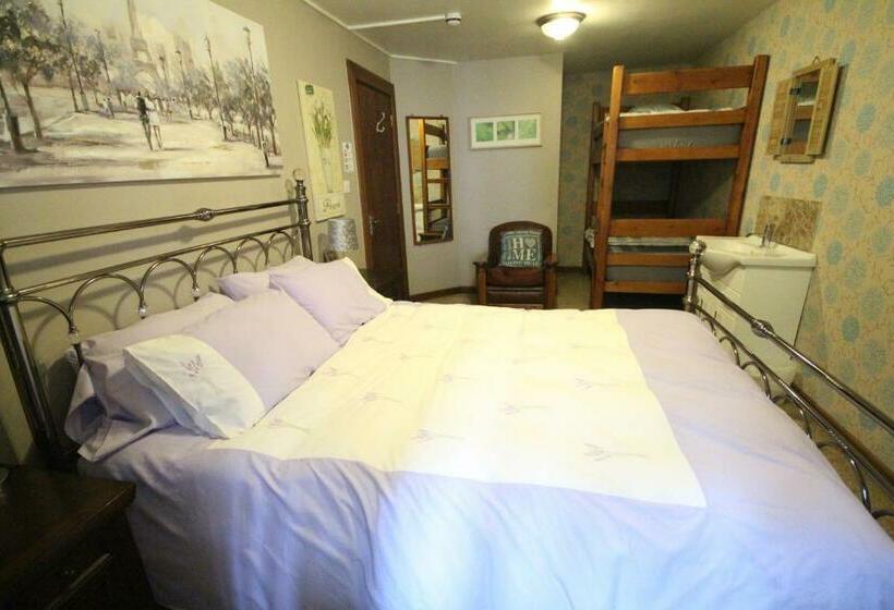 Семейный Номер Deluxe, Lledr House Hostel Near Two Zip World Sites
