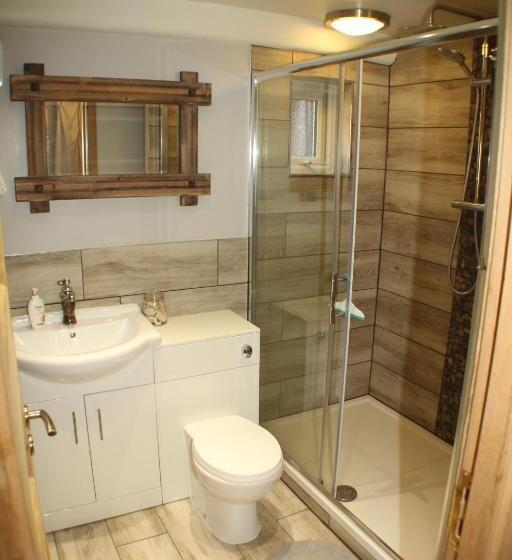 Номер Basic, Lledr House Hostel Near Two Zip World Sites