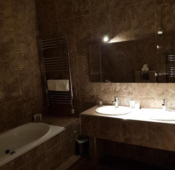 Номер Стандарт, The Enniskillen Hotel And Motel