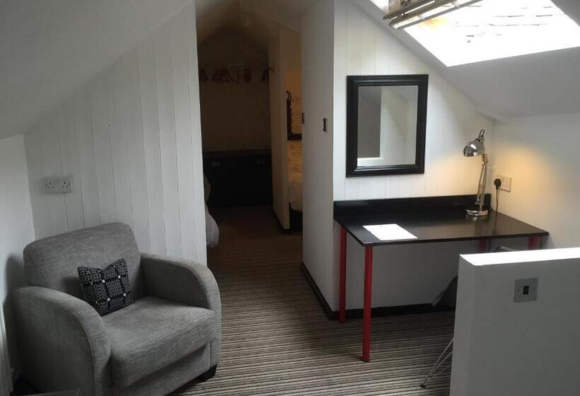 تختخواب در اتاق مشترک, Greenbank Lodge Llangollen