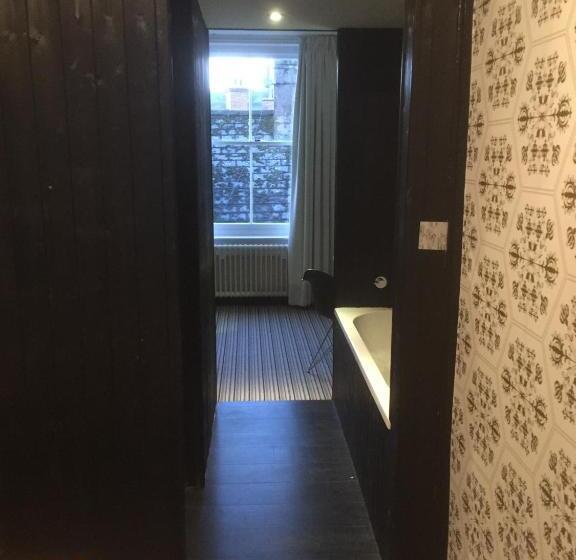 اتاق استاندارد, Greenbank Lodge Llangollen