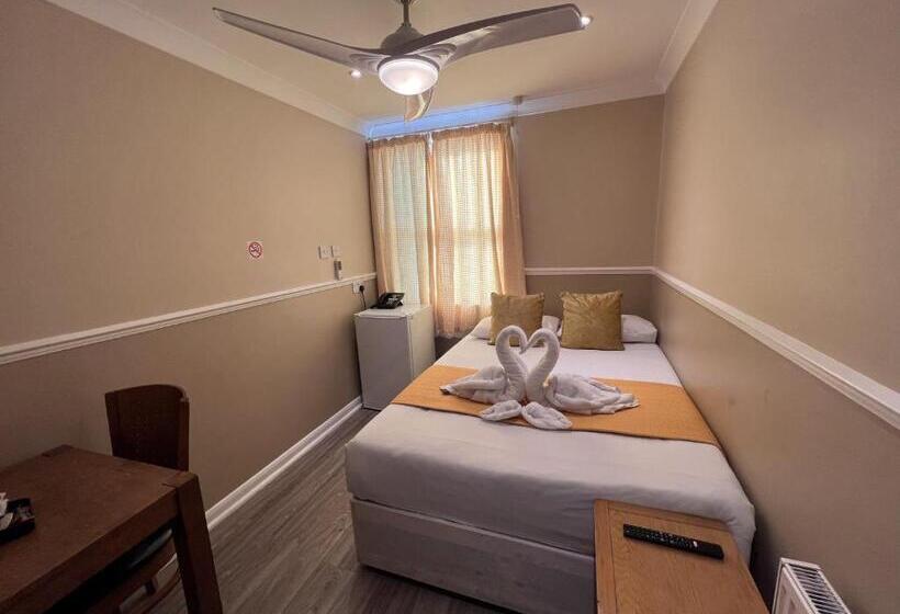 Номер Стандарт, The Commongate Hotels