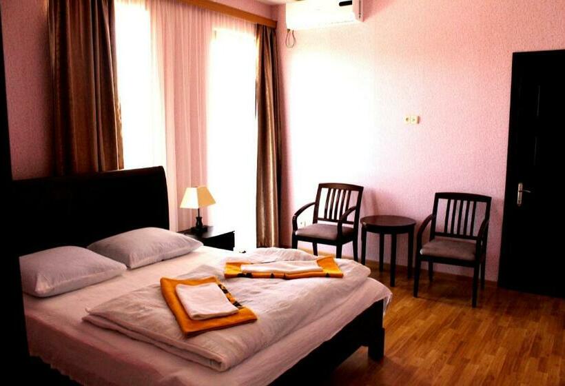 اتاق استاندارد یک نفره, Argopalace