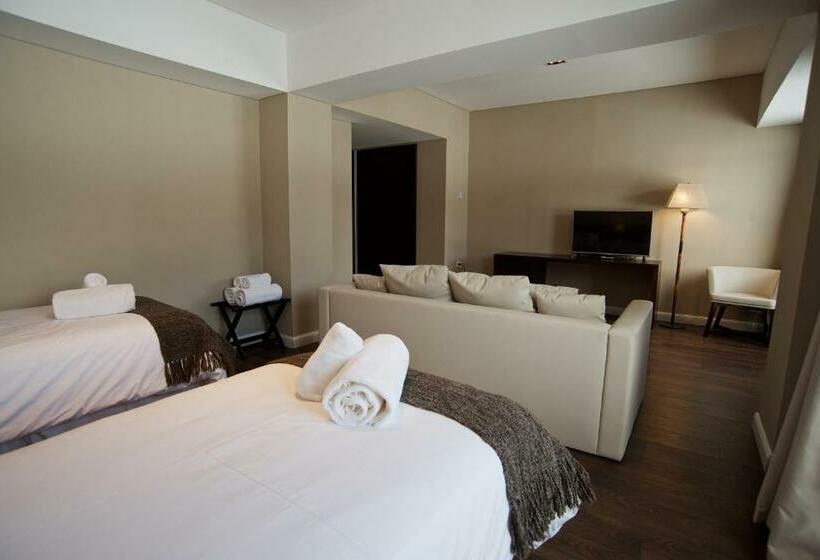 스탠다드 스튜디오, Grand Hotel Caviahue