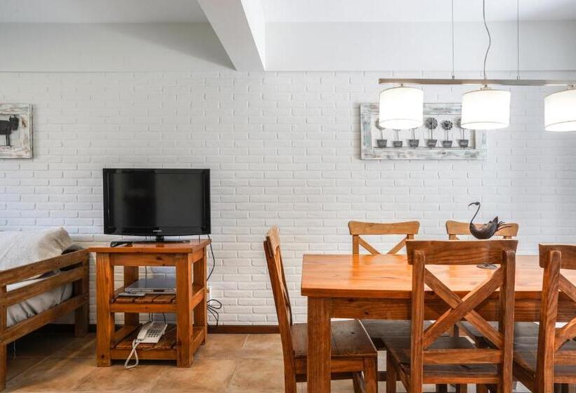 Apartamento Dúplex 1 Dormitório, Valeria House Rental Suites