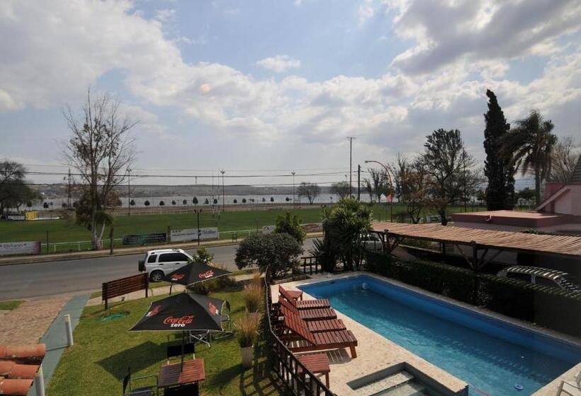 Полулюкс Вид на Озеро, Madeo Hotel & Spa