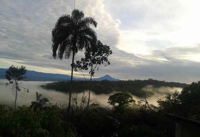 اتاق خانوادگی با چشمانداز کوه, Hostal Tena ñaui