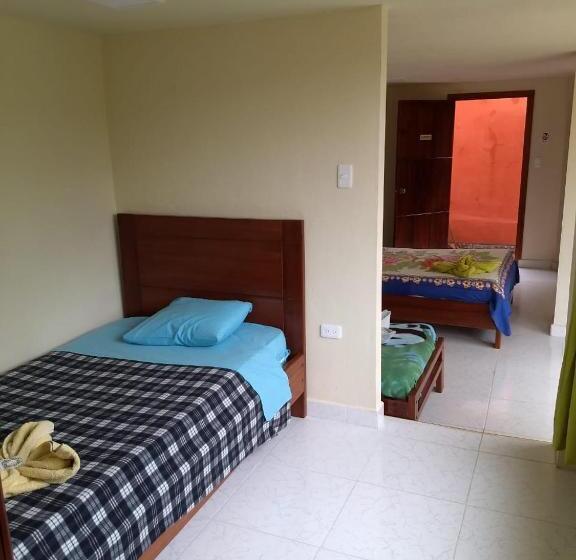 컴포트 트리플 룸, Hostal Tena ñaui