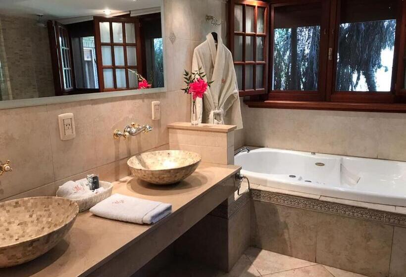 Номер Deluxe с Гидромассажем, Aeropuerto Ezeiza Casa De Mr